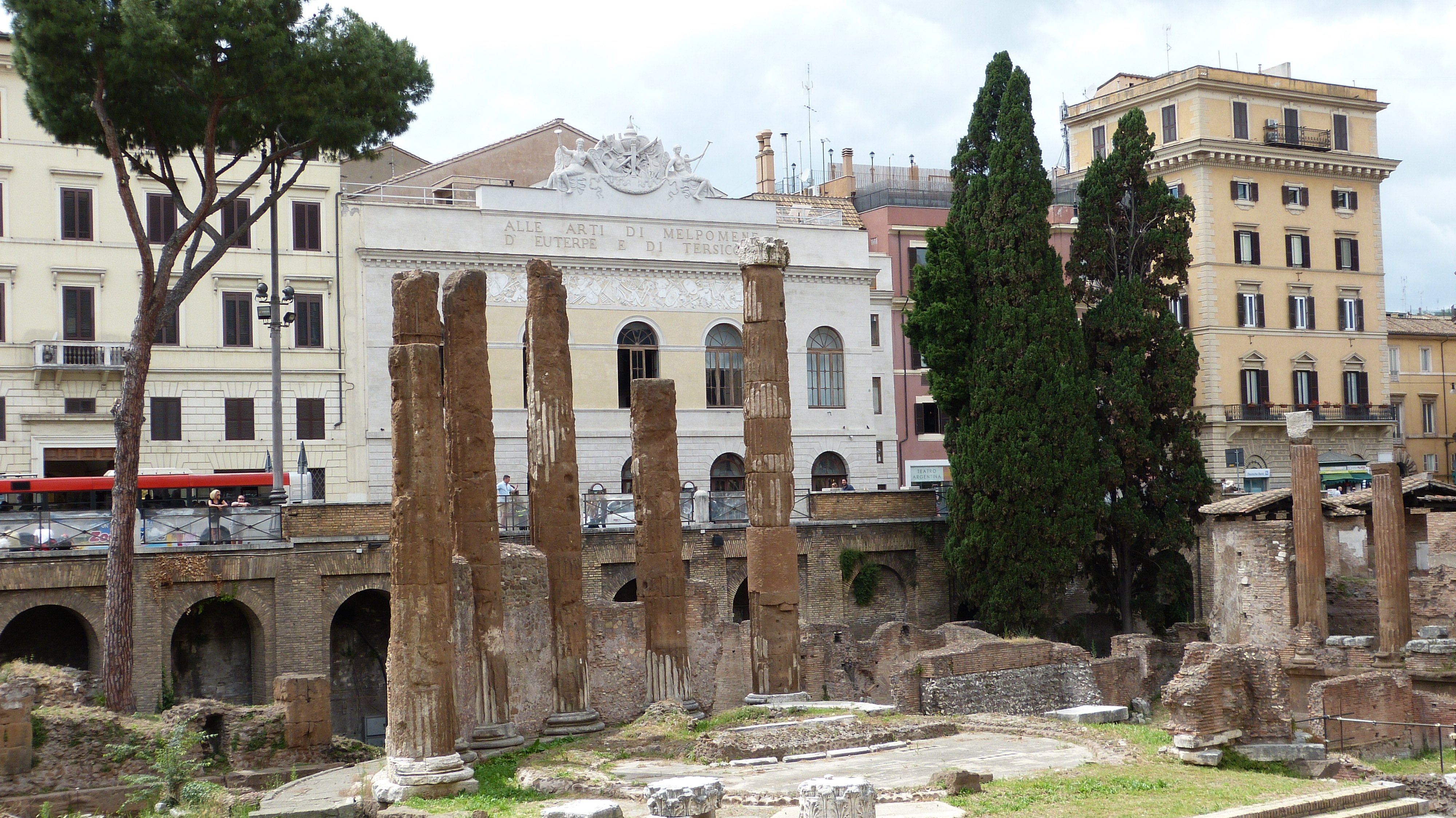 Largo Torre Argentina