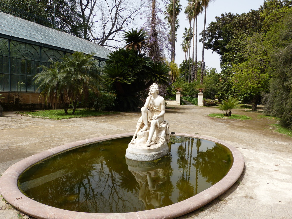 Statute in botanical garden